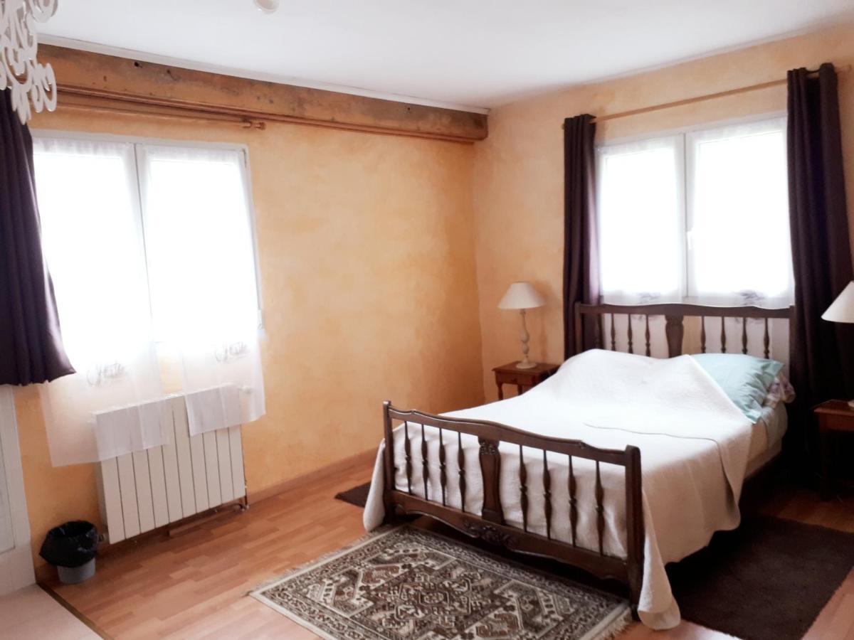 Chambres D'Hotes La Noyeraie Izeron Bagian luar foto