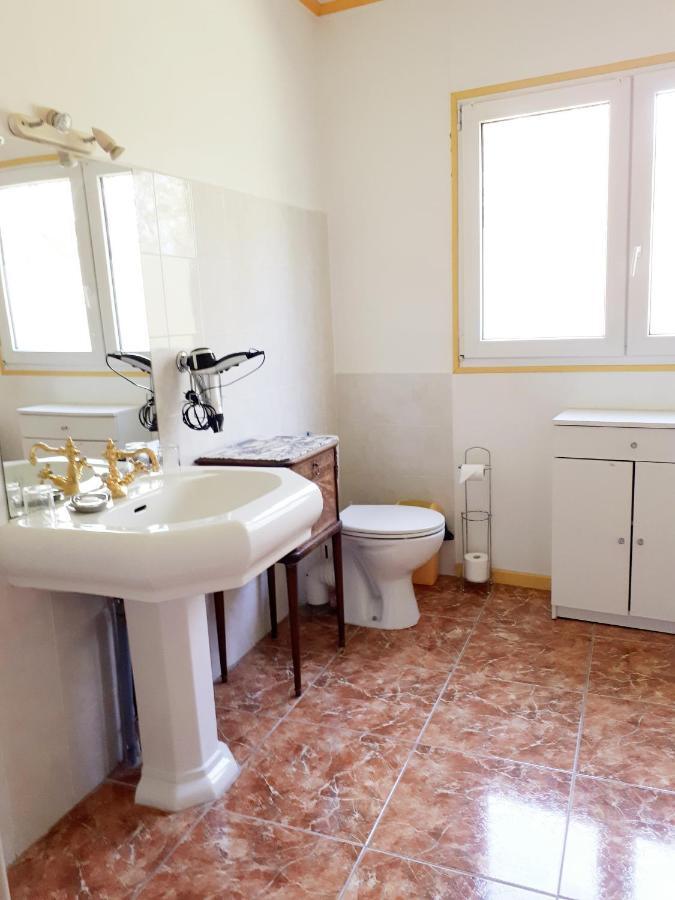 Chambres D'Hotes La Noyeraie Izeron Bagian luar foto