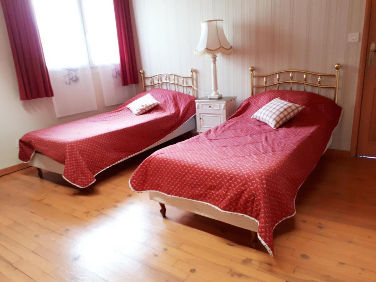 Chambres D'Hotes La Noyeraie Izeron Bagian luar foto
